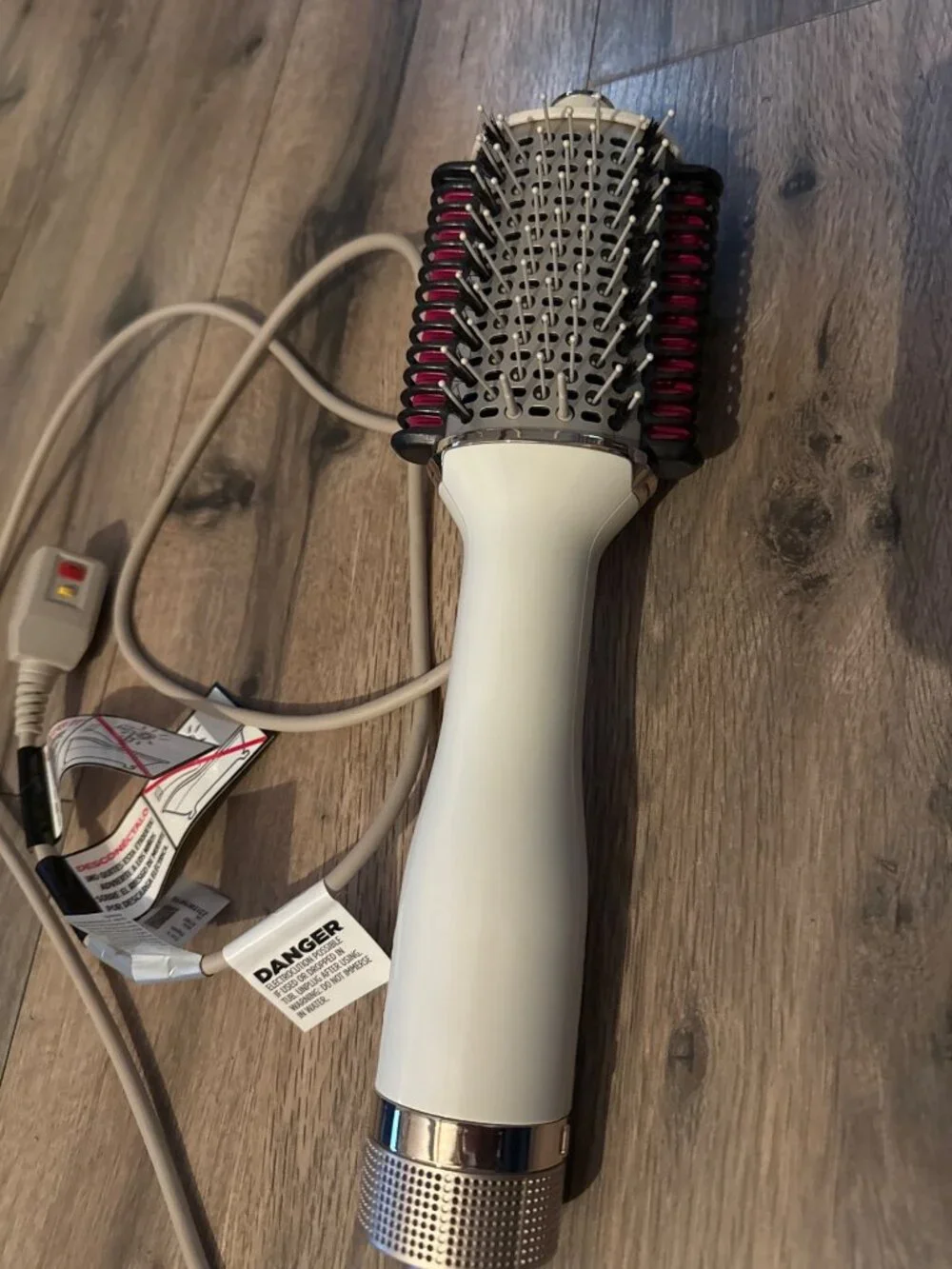 Shark HT200 SmoothStyle Heated Hair Dryer Comb W/ Boar & Nylon Bristles 120V 60H